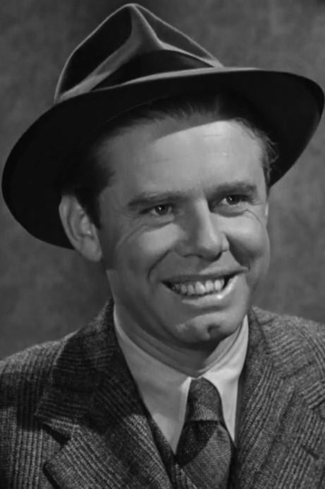 Foto de Clifton Young