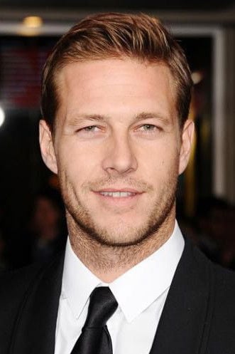 Foto de Luke Bracey